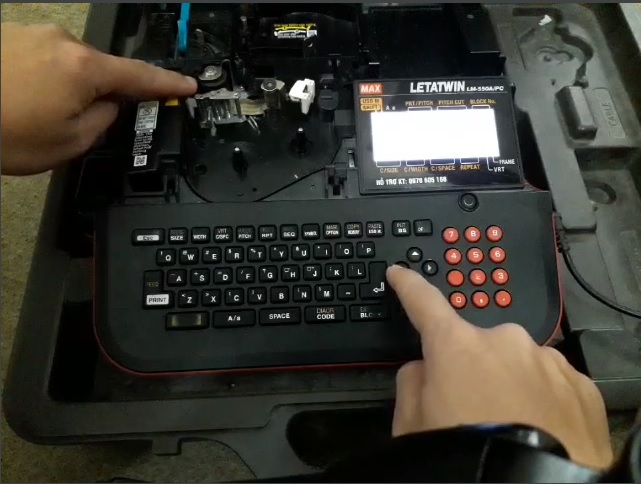 Làm sạch trục cuốn hoặc tháo đoạn ống bị kẹt (FEED)